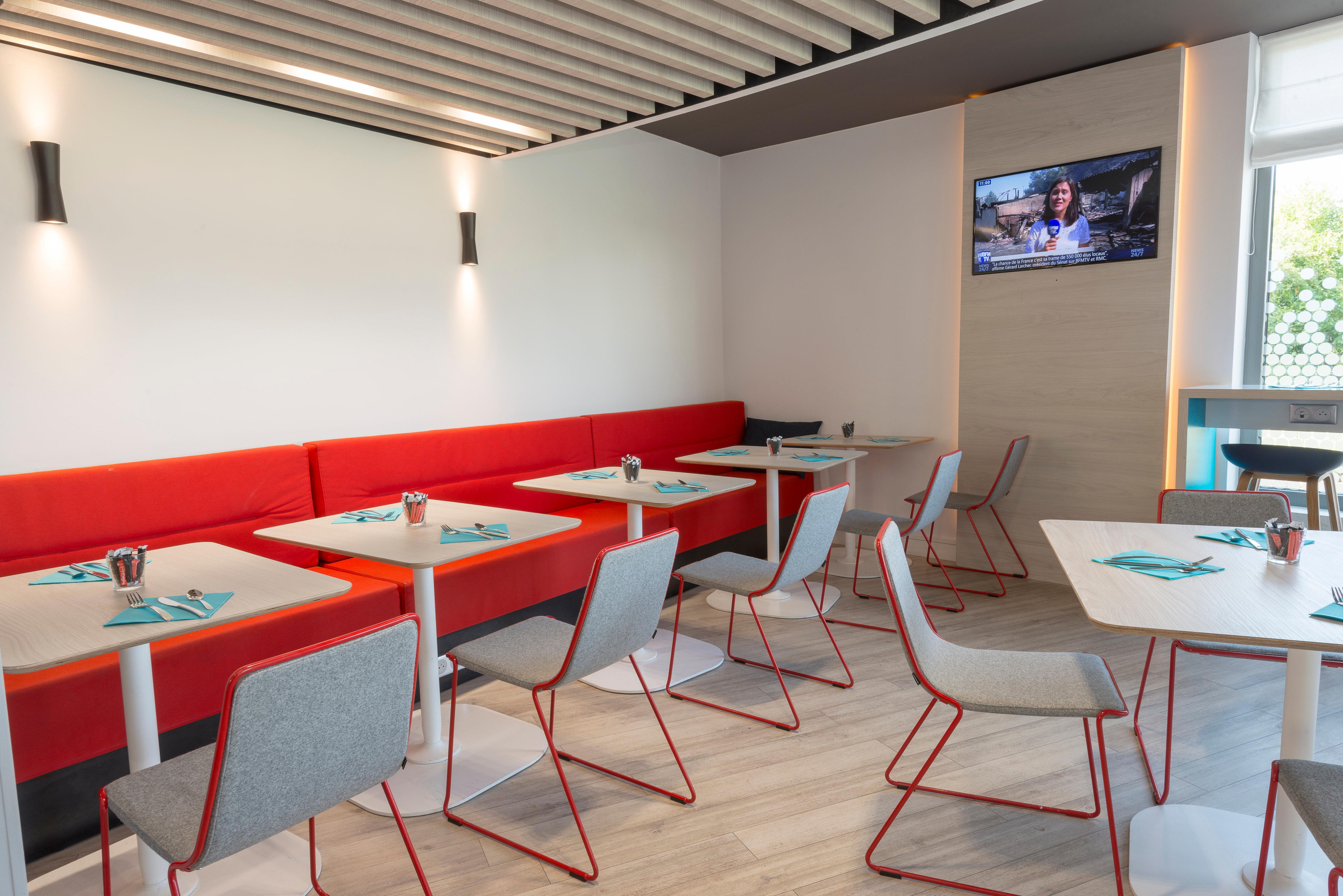 Holiday Inn Express Paris - Velizy By Ihg Exteriör bild
