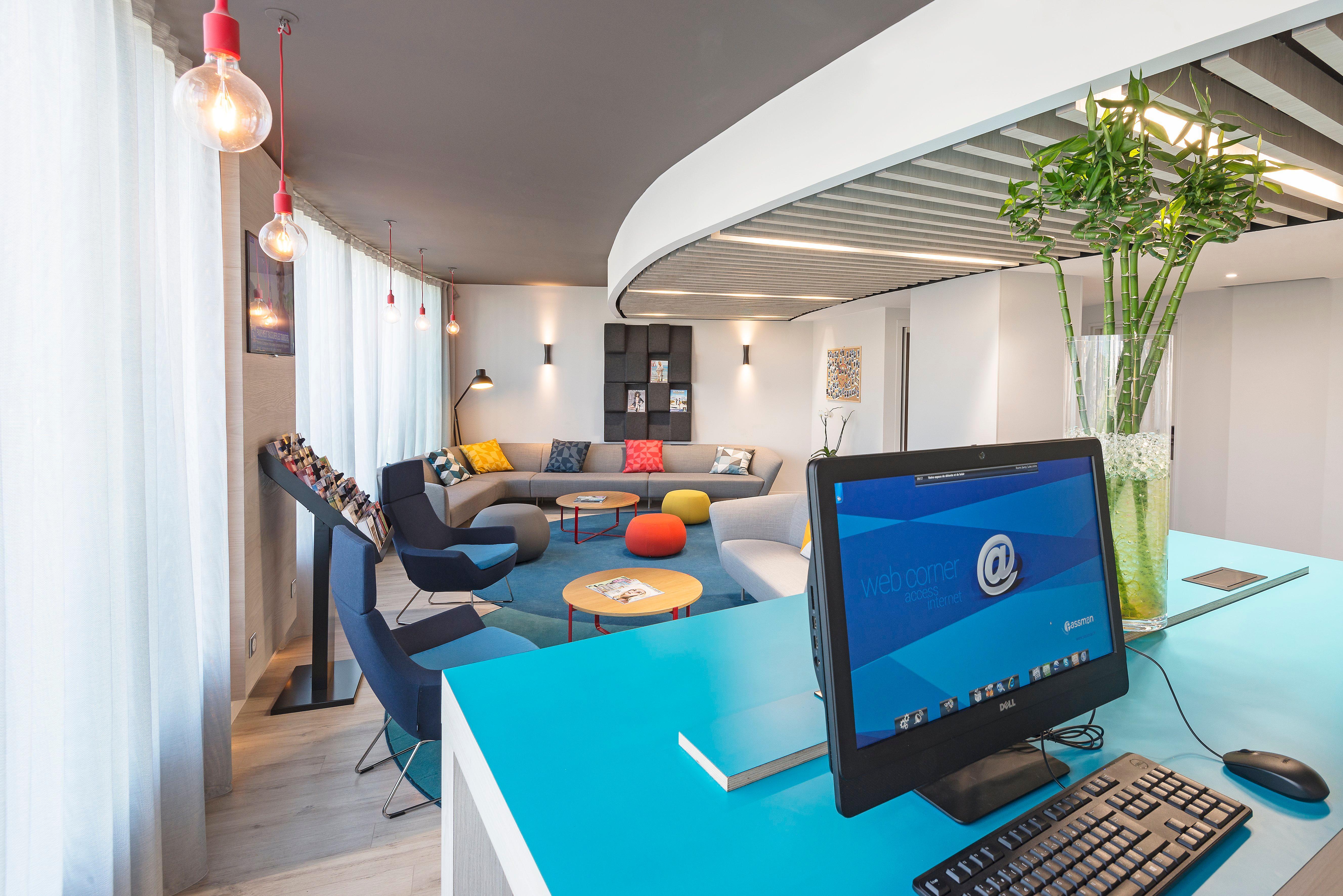 Holiday Inn Express Paris - Velizy By Ihg Exteriör bild
