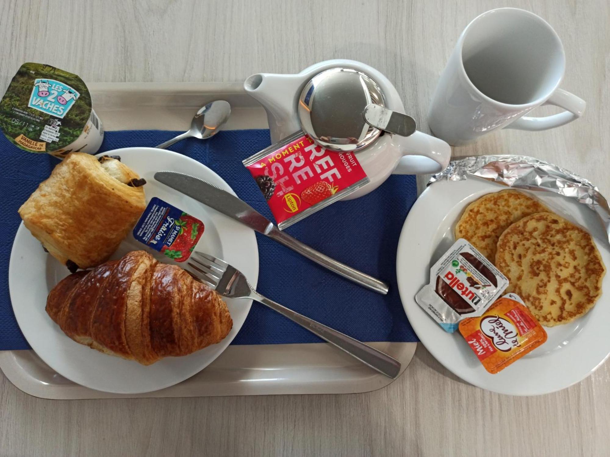 Holiday Inn Express Paris - Velizy By Ihg Exteriör bild